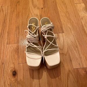 EGO Women's Cream Strappy Sandals